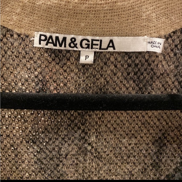 Pam & Gela Leopard Cardigan - Picture 3 of 3